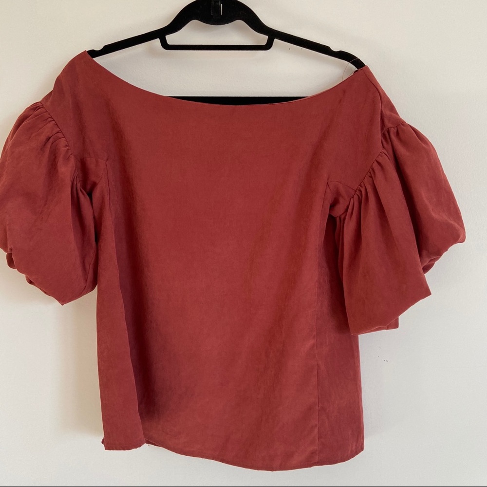 Ruffled sleeved blouse